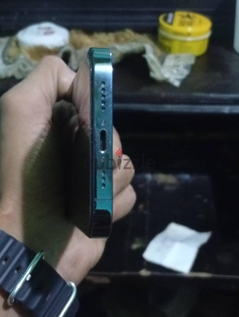 آبل - آيفون 12 برو 12