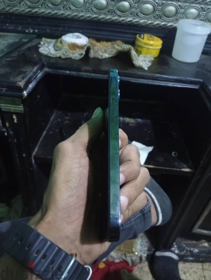 آبل - آيفون 12 برو 13