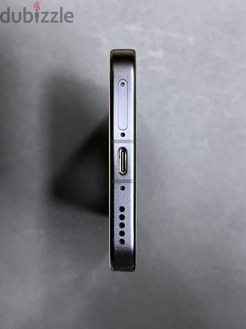 Vivo X200 fe 4