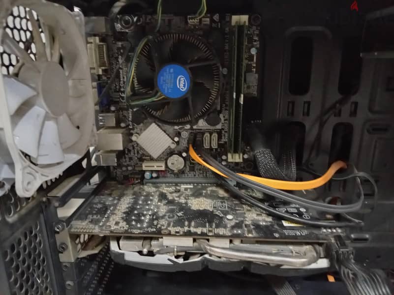 desktop PC للبيع 5