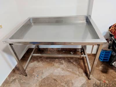 حوض استالس عمولة متر و نص ثقيل جدا لم يستخدم