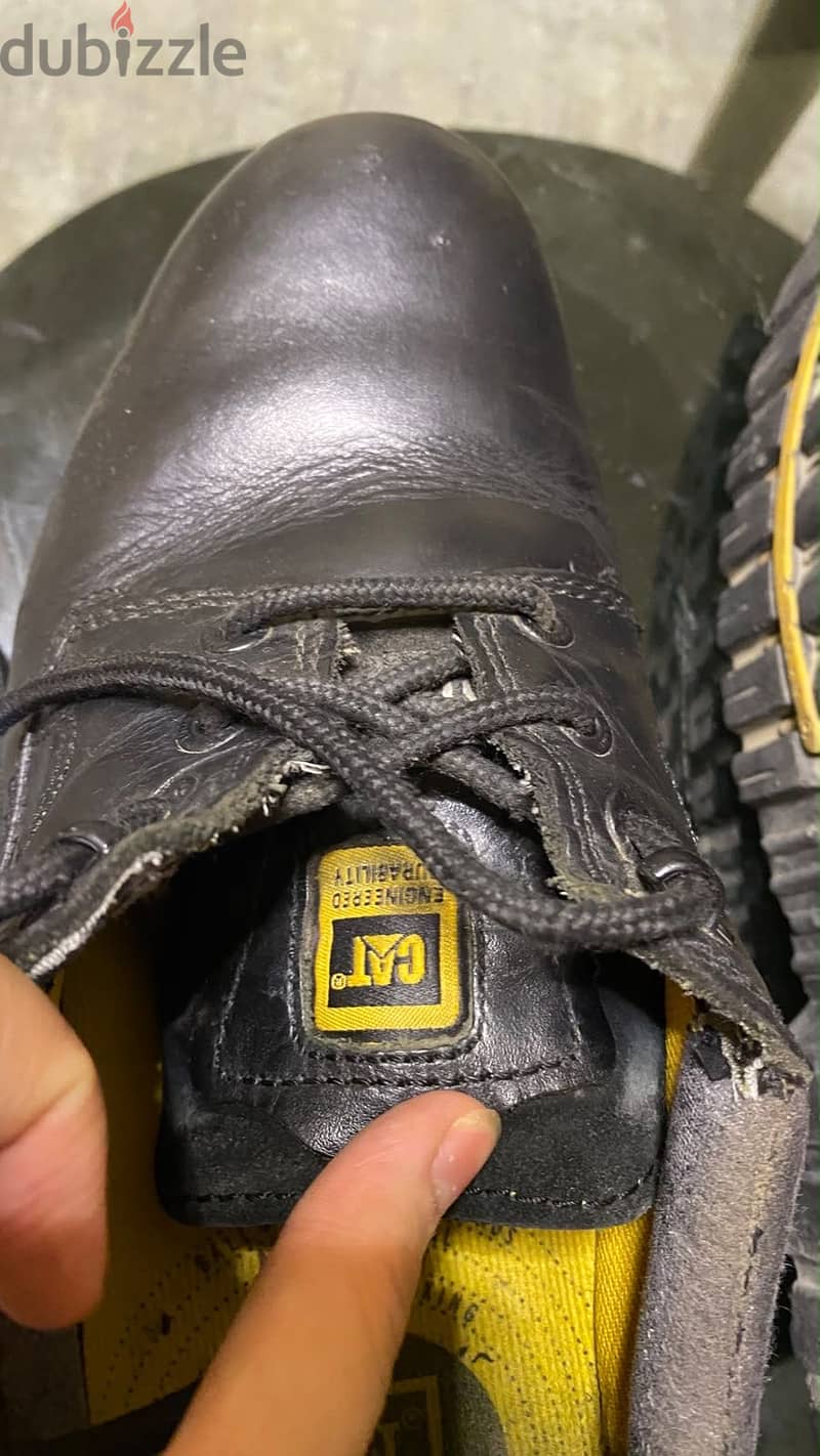 CAT ENGINEERED DURABILITY 1