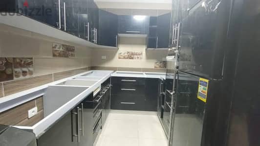 مطبخ لون اسود