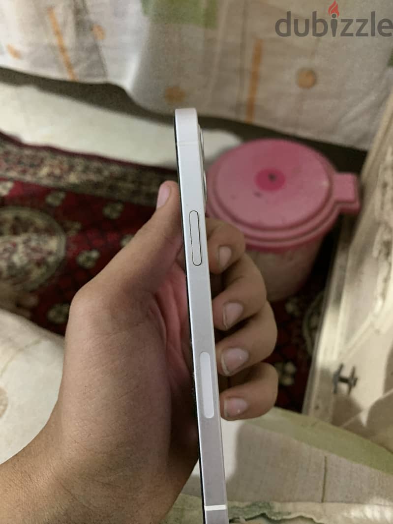 ايفون 12 3