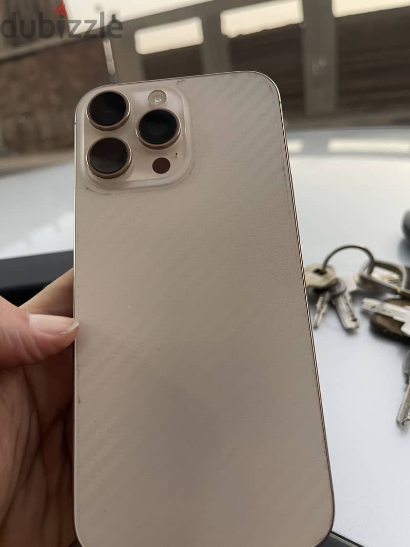 Apple - iPhone 16 Pro Max 3