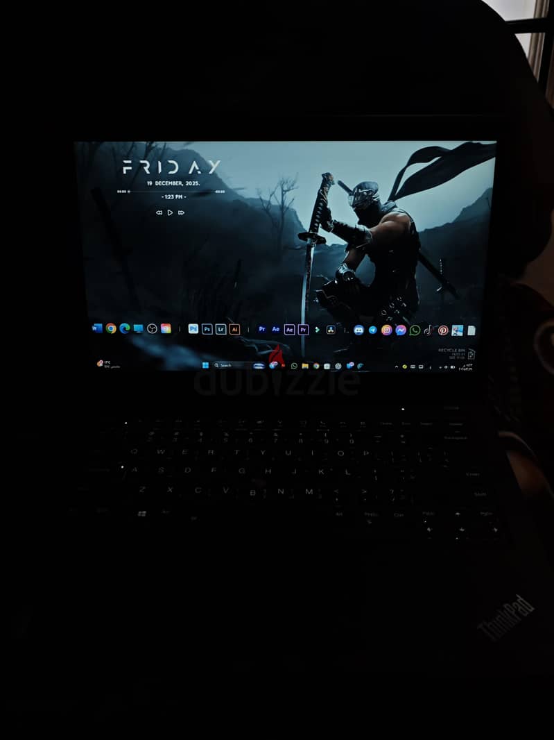 Lenovo ThinkPad T14 Touch 9