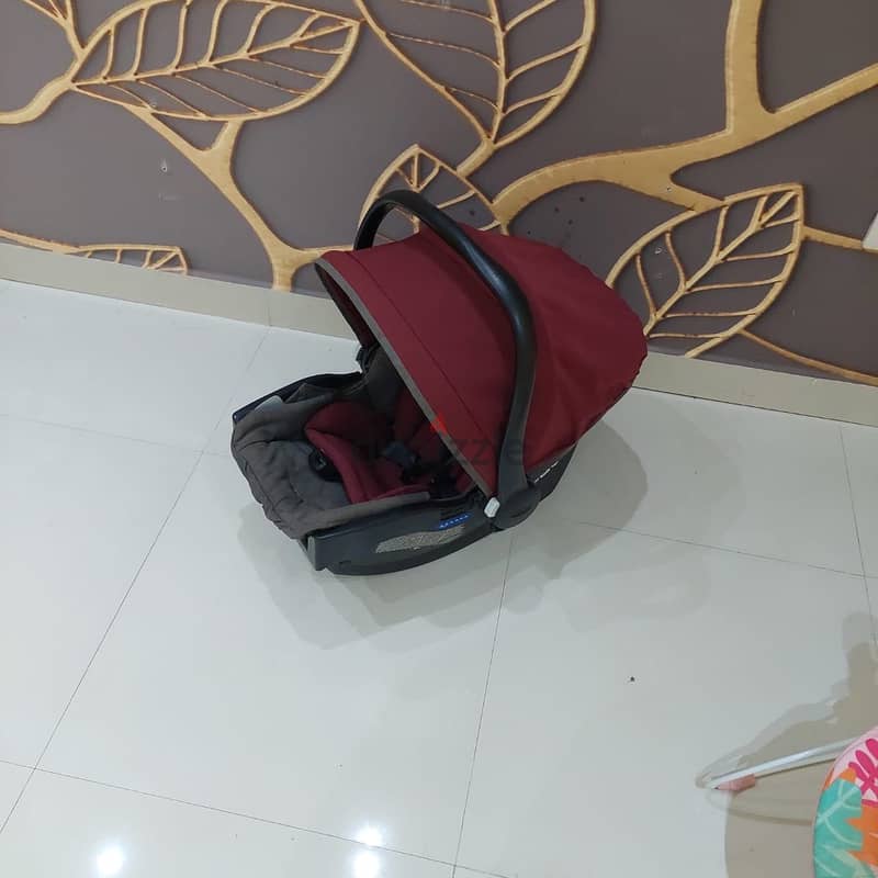 Stroller equipped with car seat 2