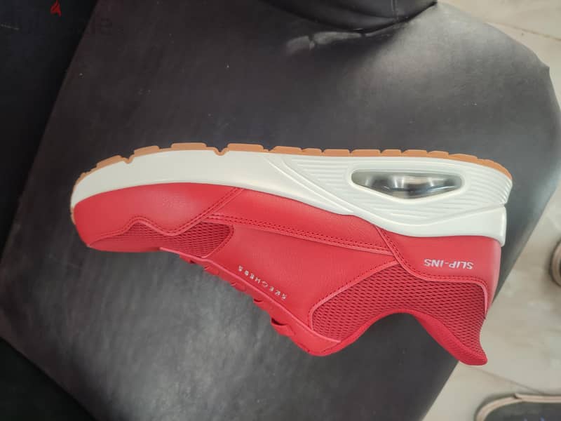 Skechers 2