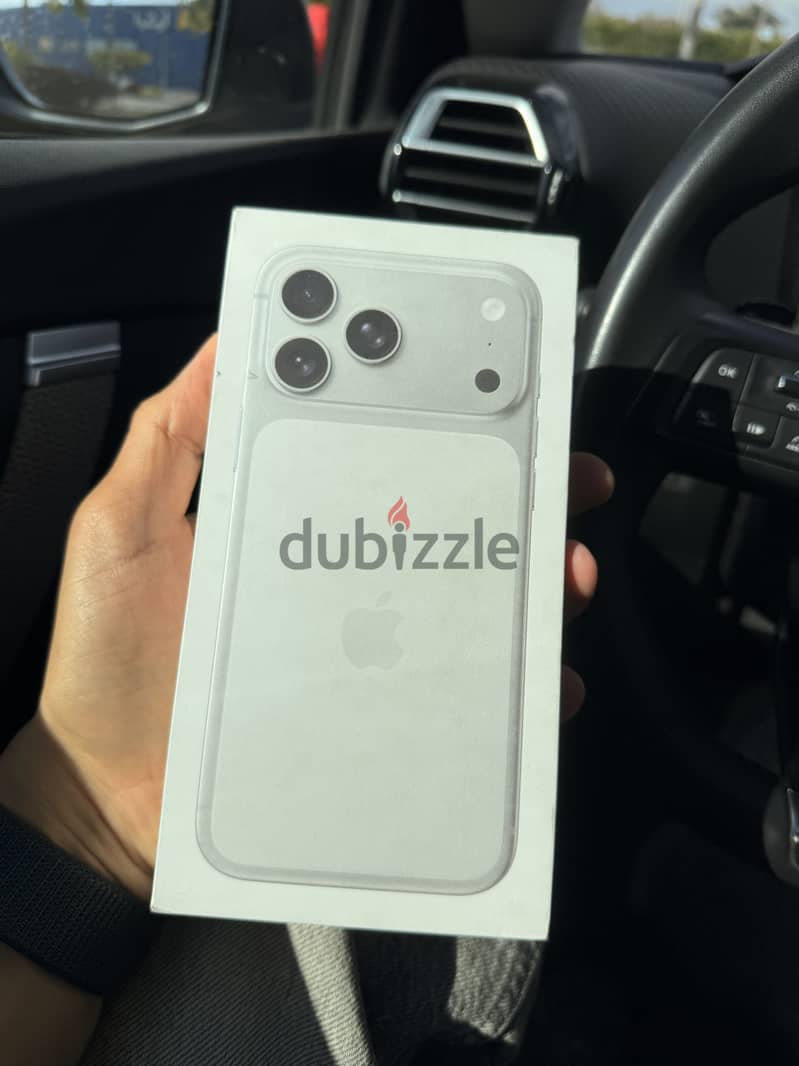 Apple - iPhone 17 Pro Max 1