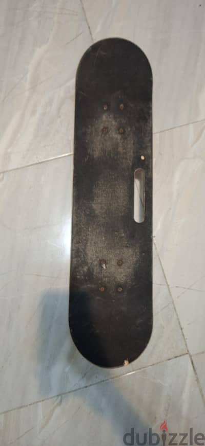 skate board لوح تزلج بحالة جيدة جدا