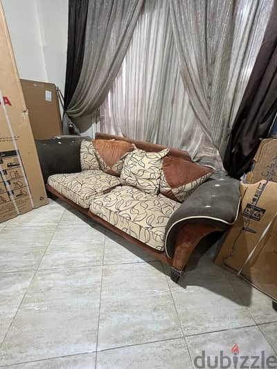كنبة + فوتيه