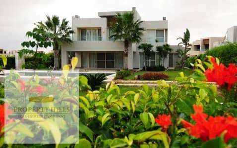 Fully Finished Villa for Sale in Hacienda Ras El Hekma    Fully finished villa including air conditioners and kitchen cabinets, featuring an amazing s