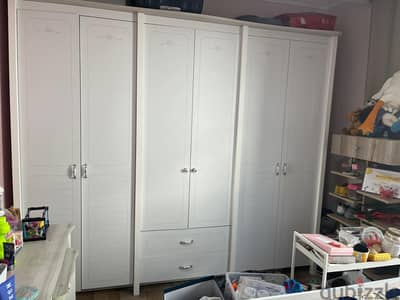غرفة نوم كاملة من hub furniture