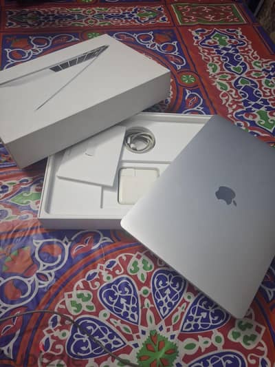 Macbook Pro 2018 Full Box