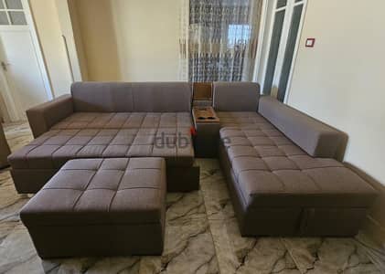 ركنة سرير للبيع بحالة جيدة كالجديد