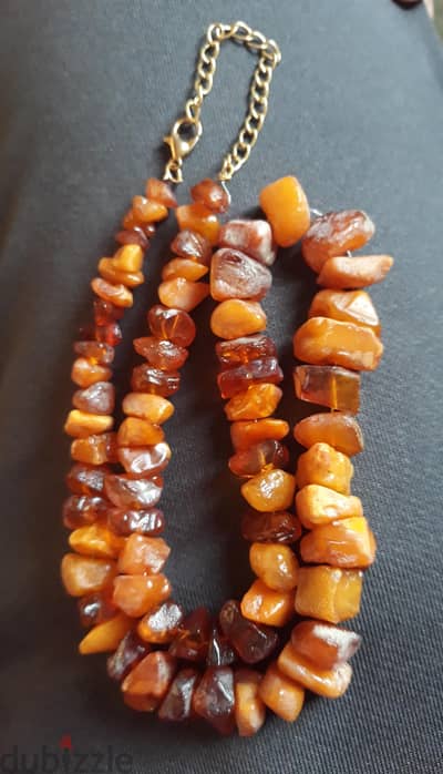 عقد حريمي للرقبة choker طول 40 سم رائحه صنوبر طبيعيه جميله مع الحرارة