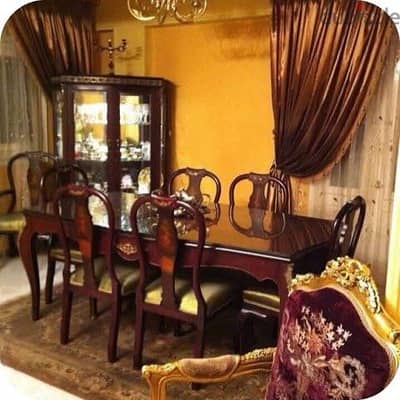 غرفة سفرة بدون بوفية لضيق المساحة