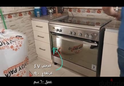 مطبخ خشب كونتر بضلف اوف وايت جلوسي بالرخامة و الحوض