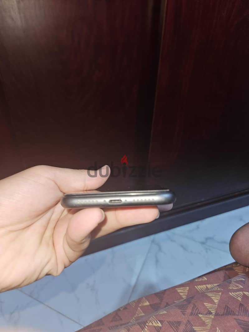 Apple - iPhone 11 2