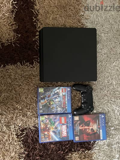 Play station 4 slim