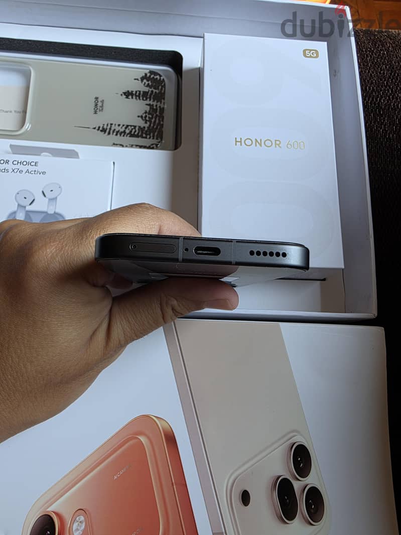 Honor 600 3