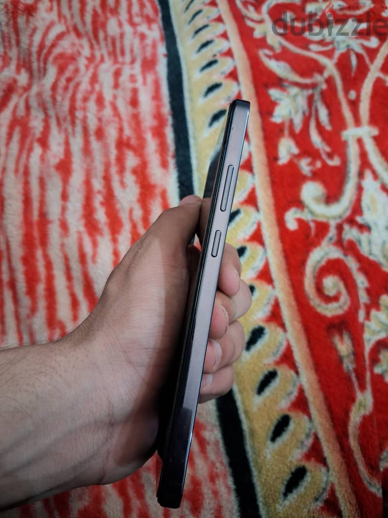 OPPO Reno12 F 3