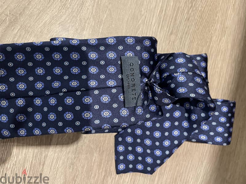 Concrete Tie Original 1