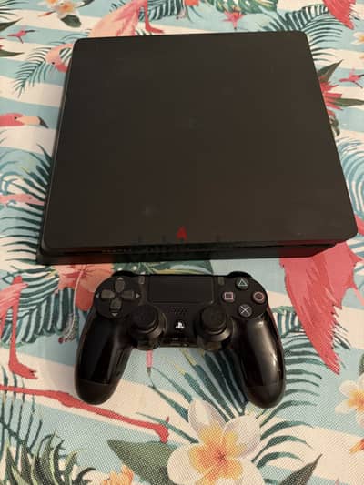 Sony PlayStation 4 Slim 500GB (CUH-2216A) - Excellent Condition