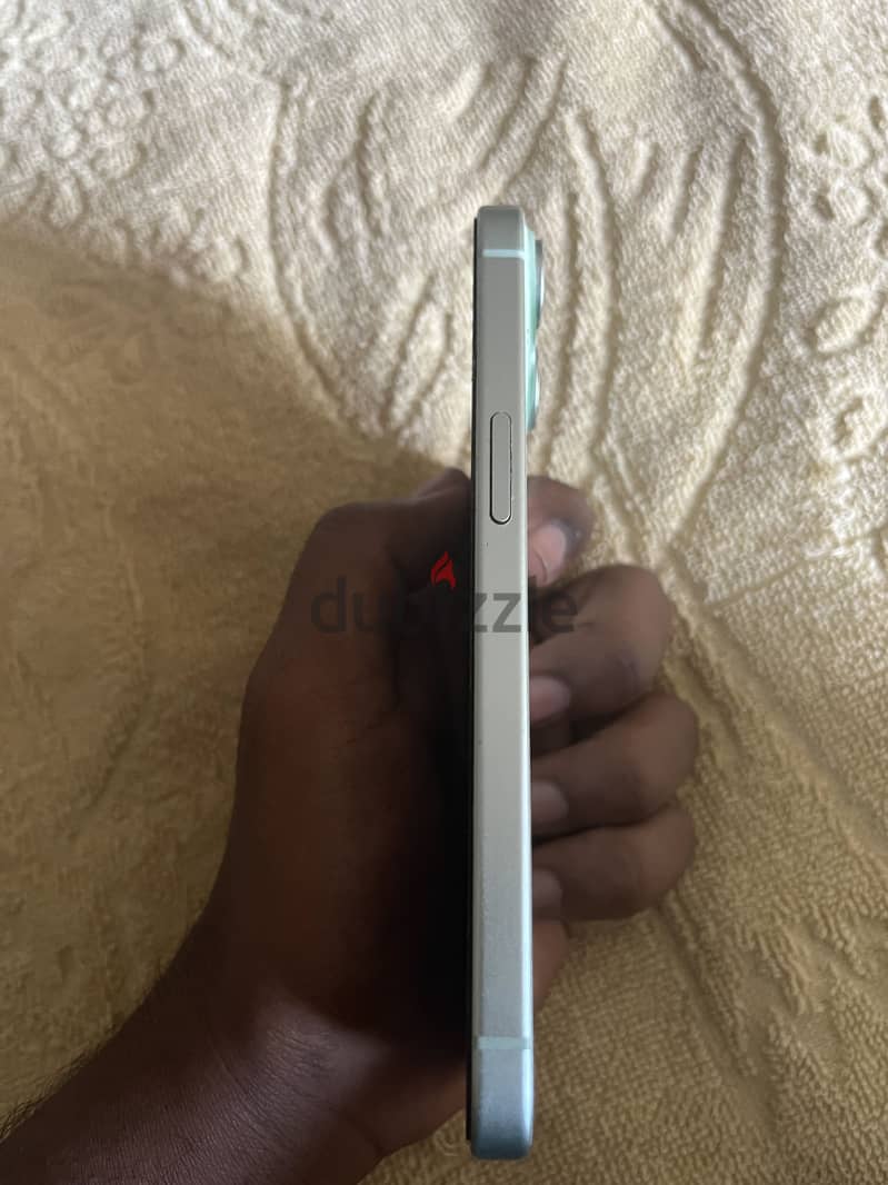 Apple - iPhone 15 4