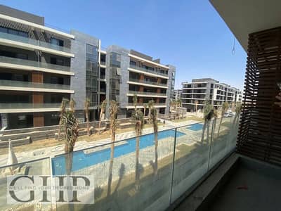 مباشر علي النادي بنتهاوس 197م برووف 100م للبيع في باتيو أورو القاهرة الجديدة Patio Oro New Cairo