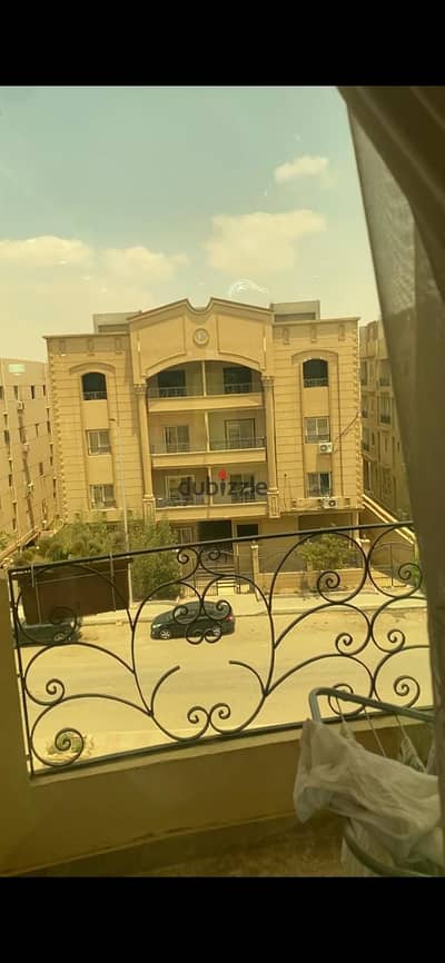 Apartment for sale in the sixth district of Al-Shorouk City