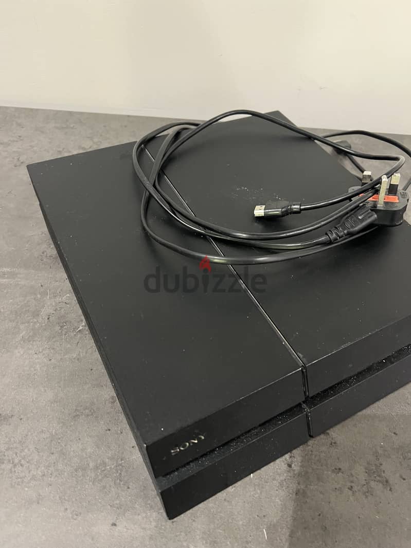 ps4 fat 1tb good condition from ksa 2