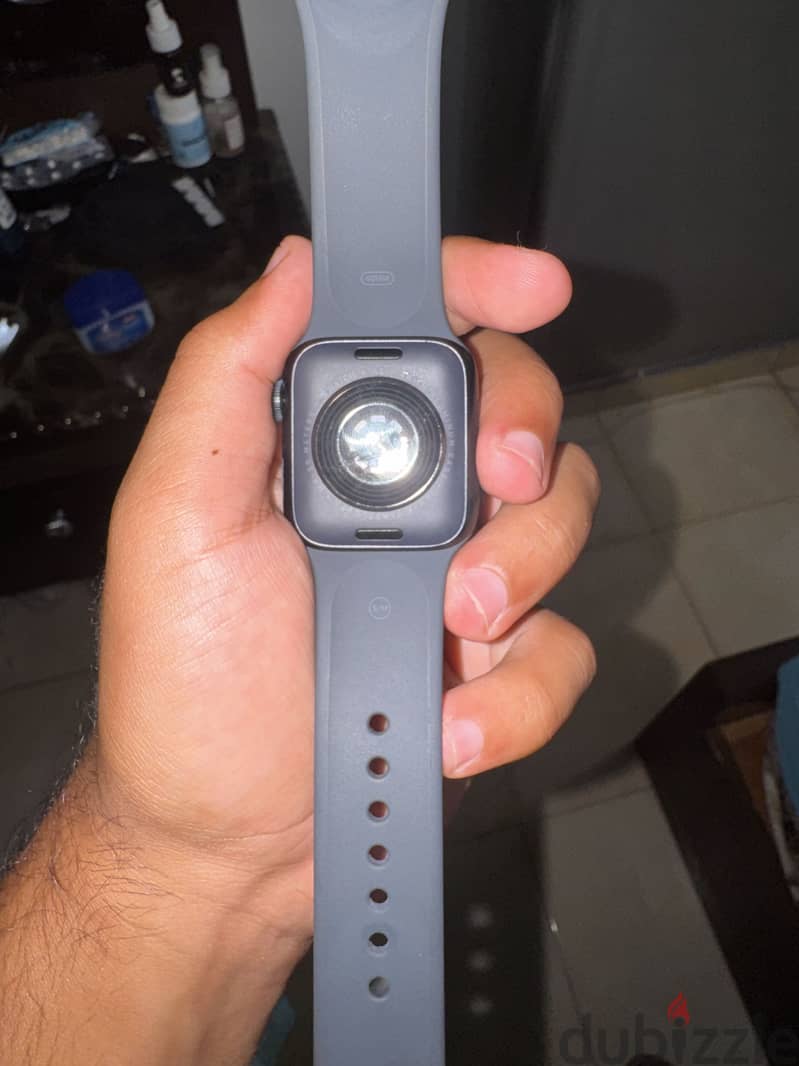 Apple Watch SE 3 — GPS 40mm — Midnight 3
