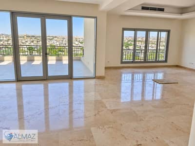 Unfurnished 378 sqm penthouse for rent—including kitchen and A/C units—in the Cairo Festival City compound, Fifth Settlement, near Downtown Mall.