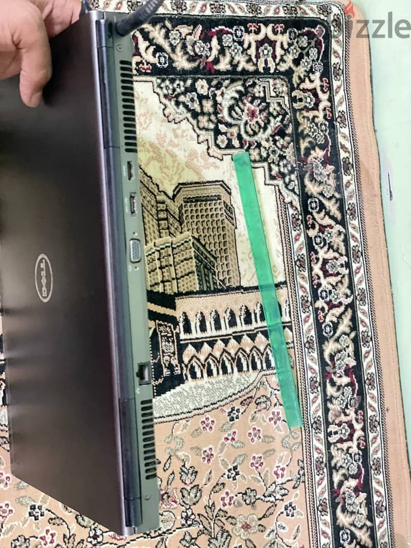 DELL i7  Ram 16   navidia & intel   SSD & HDD 3