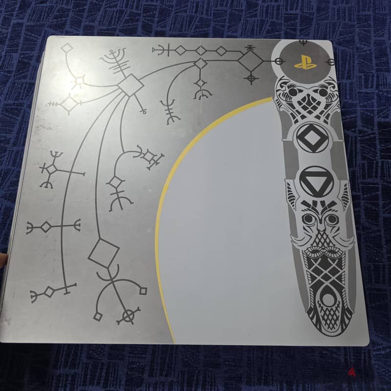 PS4 PRO GOW Limited Edition 2