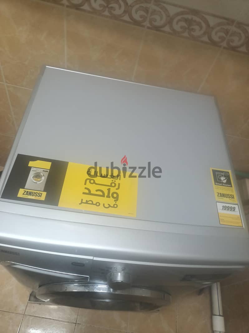 غسالة زانوسي 8كيلو 1