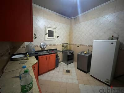 شقة للإيجار في العقاد من المالك مباشرة (يفضل مهندسين)