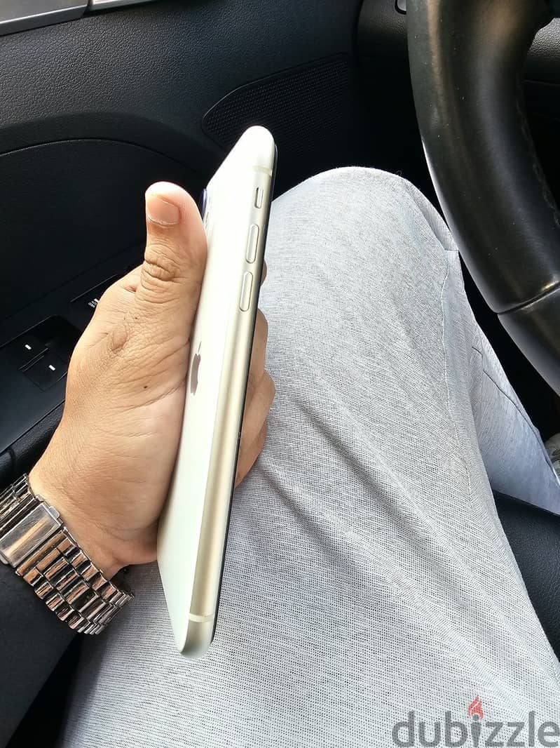 آبل - آيفون 11 2