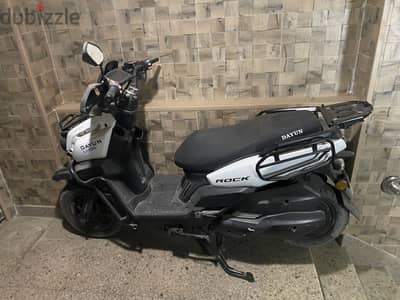 Scooter dayun rock 2025