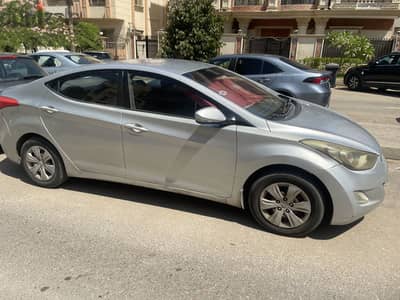 Hyundai Elantra 2012