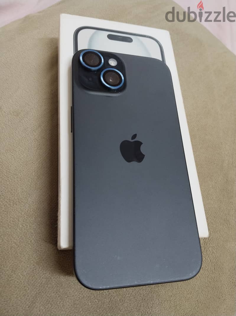 ايفون ١٥ مساحه ١٢٨ جيجا-Ios27- بالكرتونه -زيرو ضريبه -اللون الاسود 1