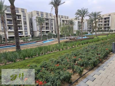 Apartment with Garden Fully Finished On Landscape Big Garden for Sale in Fifth Square New Cairo