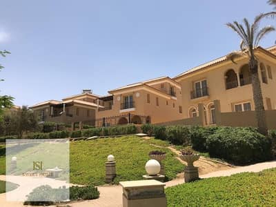 Twin house for sale in Hyde Park, ready for immediate occupancy, with Clubhouse and sea view.