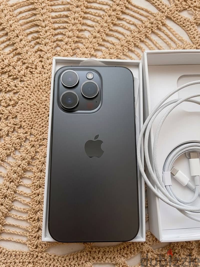 Iphone 14 pro like new 2