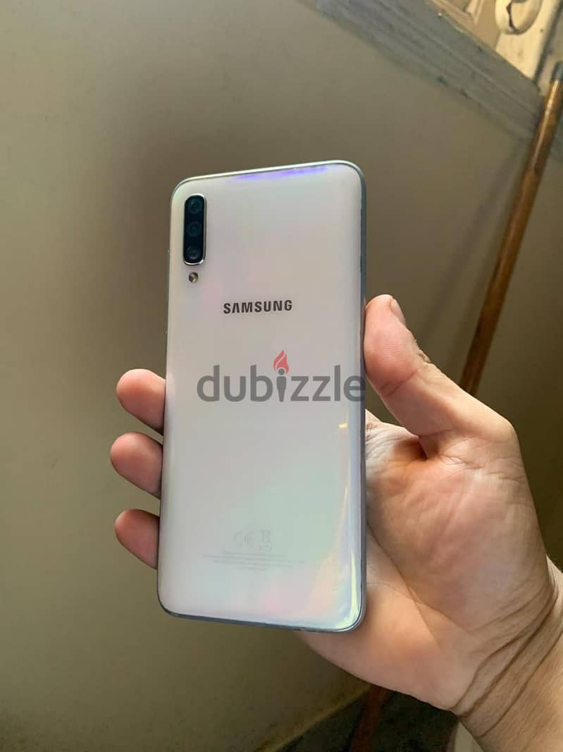 سامسونج ايه 70 2