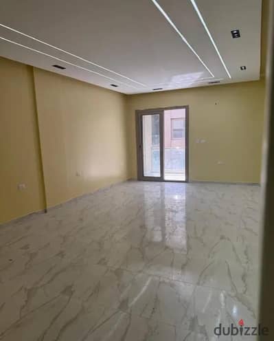 Distinctive Unfurnished Apartment for Rent in Galleria Moon Valley