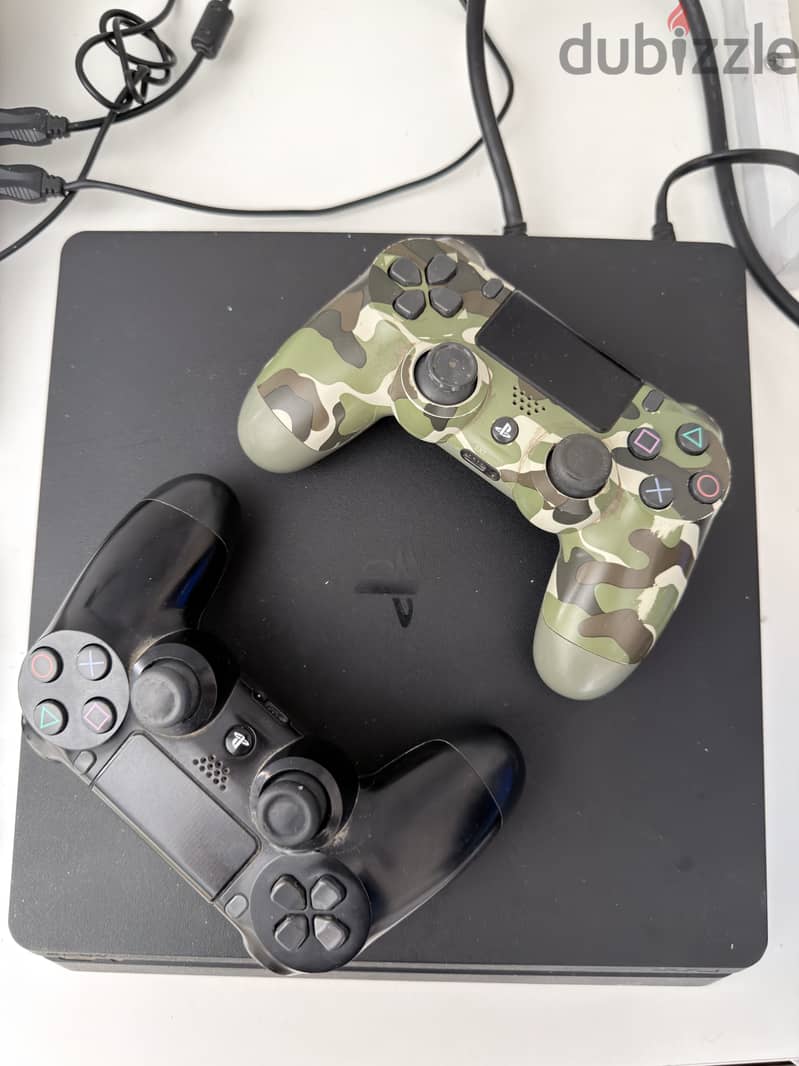 Playstation 4 slim 2