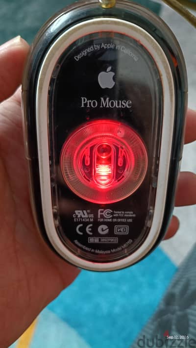 Vintage Apple Pro Mouse (Model M5769) – Clear/Black Optical USB Mouse