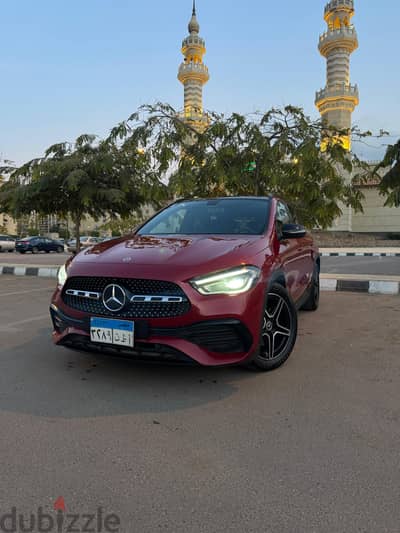 Mercedes-Benz GLA 200 2021